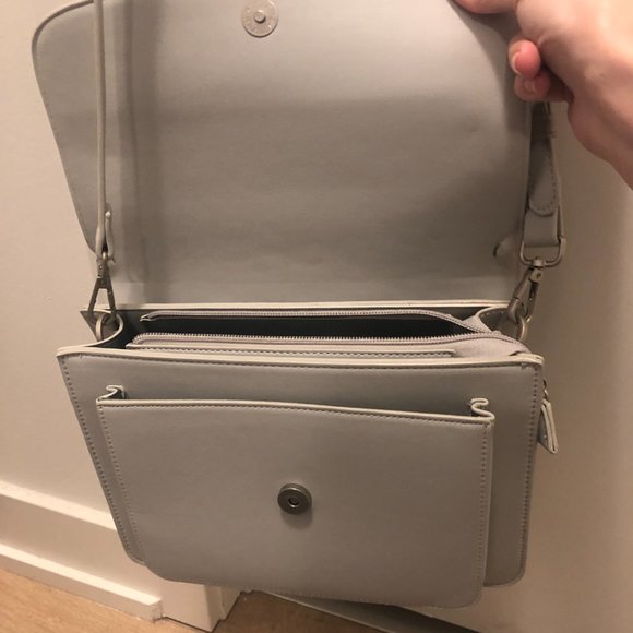 Pixie Mood Zoe Crossbody - Picture 5 of 7